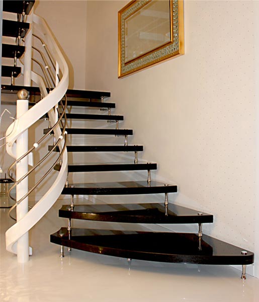 Freitragende Treppe Freitragende Treppe